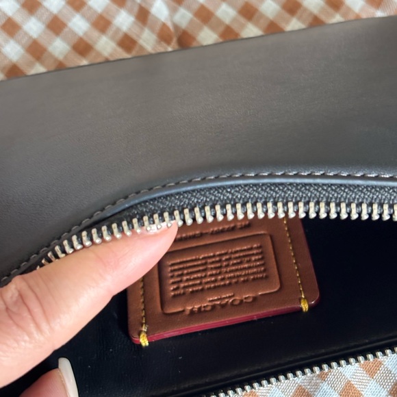 Coach Penn Shoulder Bag - Picture 10 of 10